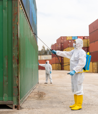 Professionelle Desinfektion von Containern mit den Tipp-Topp Experten